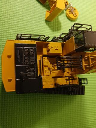 Joal ref. 292 - Komatsu PC1100LC + 3 Accesorios