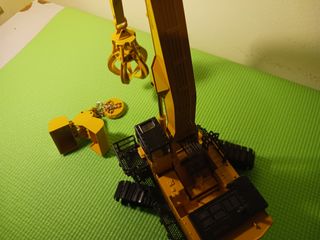 Joal ref. 292 - Komatsu PC1100LC + 3 Accesorios