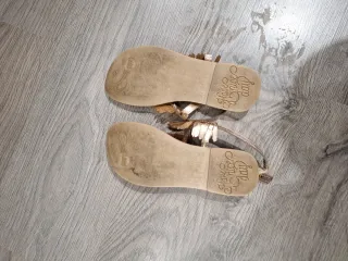 Sandalias Gios Eppo doradas y marrones