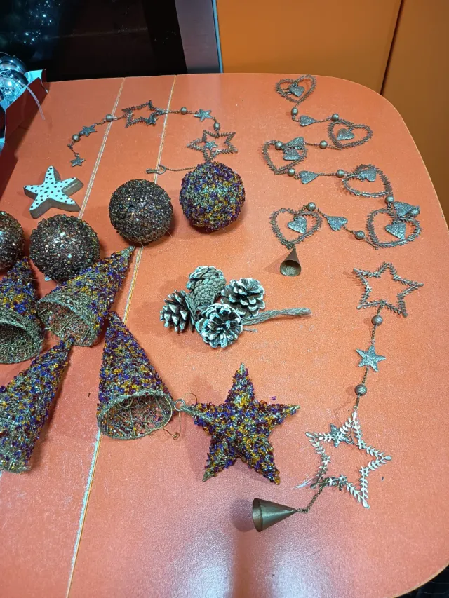 Adornos Navideños Verdes y Rojos