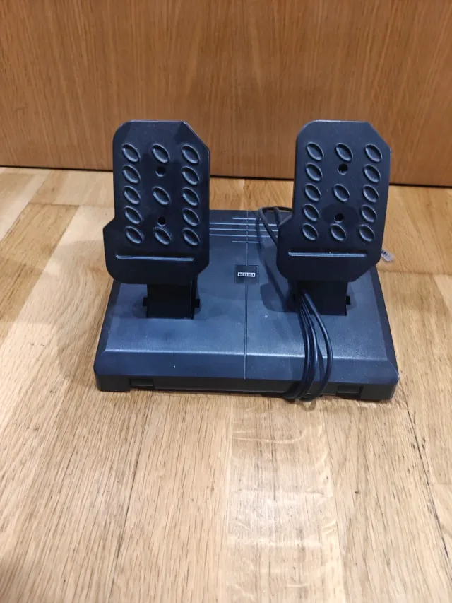 Volante PS4 Inalámbrico + Pedales