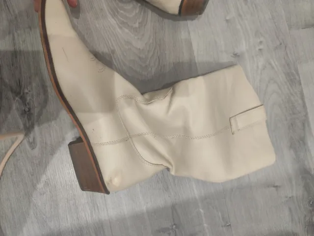 Botas de piel beige