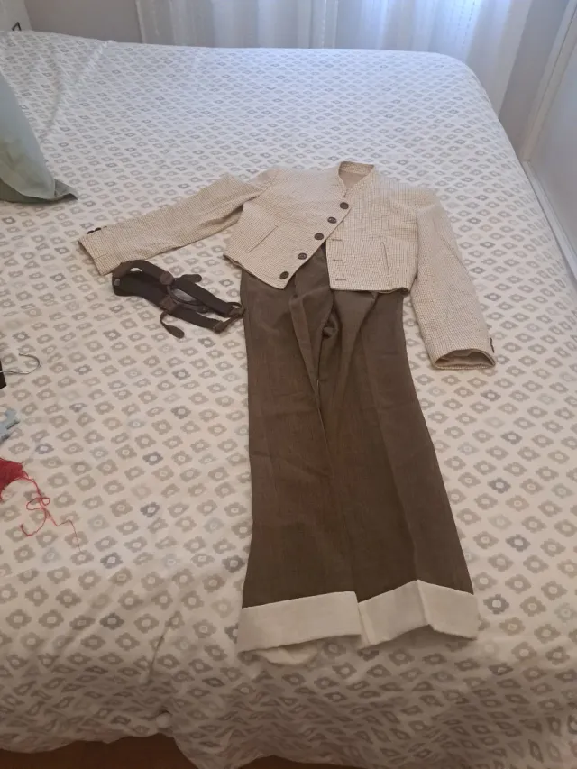 Traje de corto talla 10