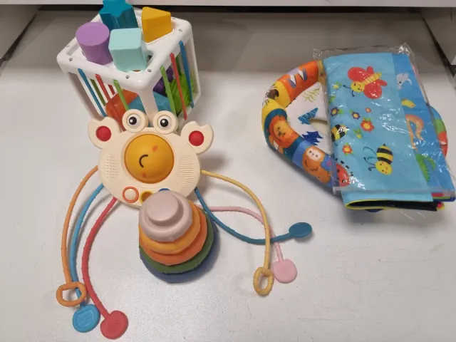 Juguete Montessori 4 en 1