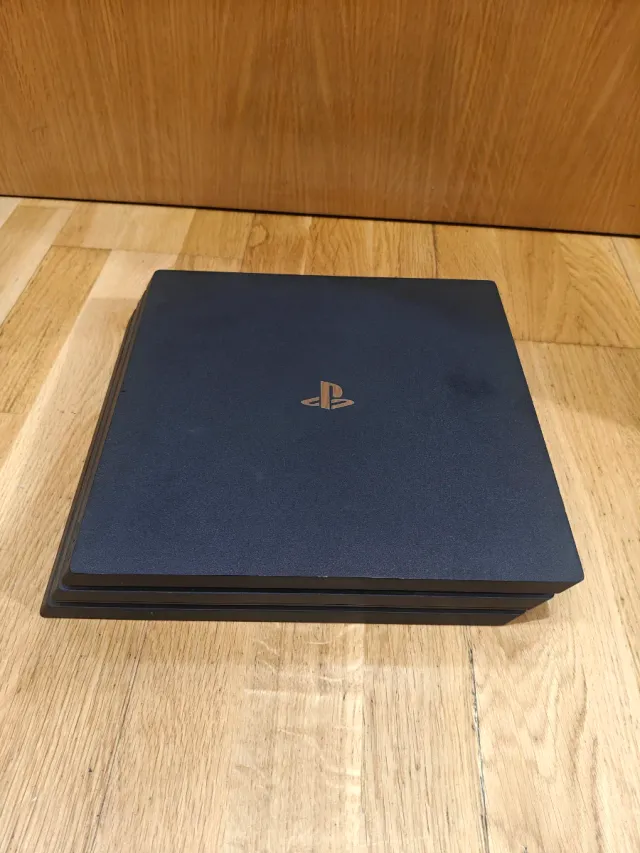 PlayStation 4 Pro 1TB Negra