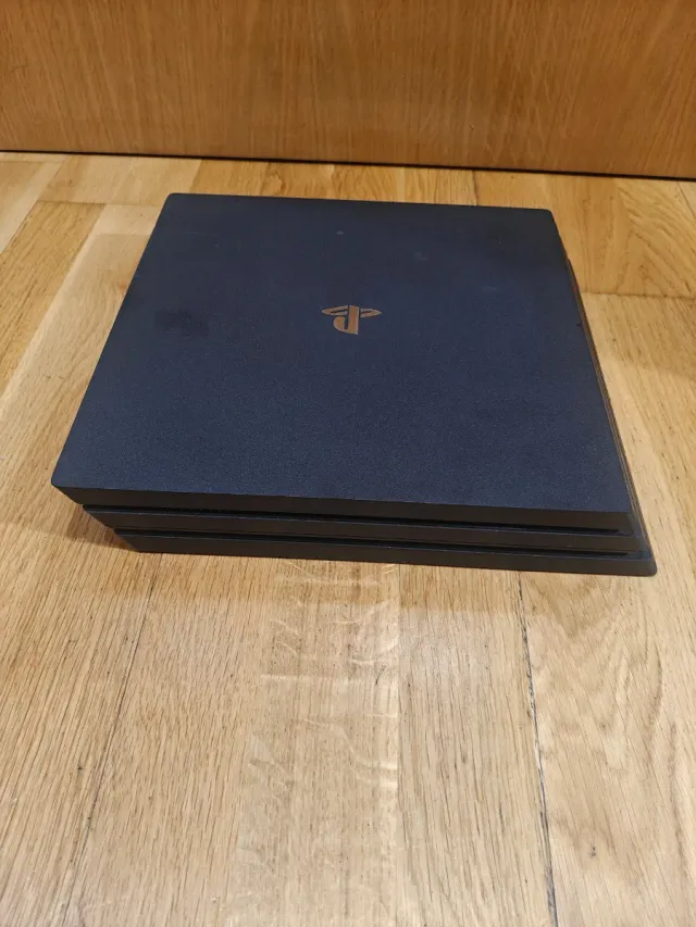 PlayStation 4 Pro 1TB Negra