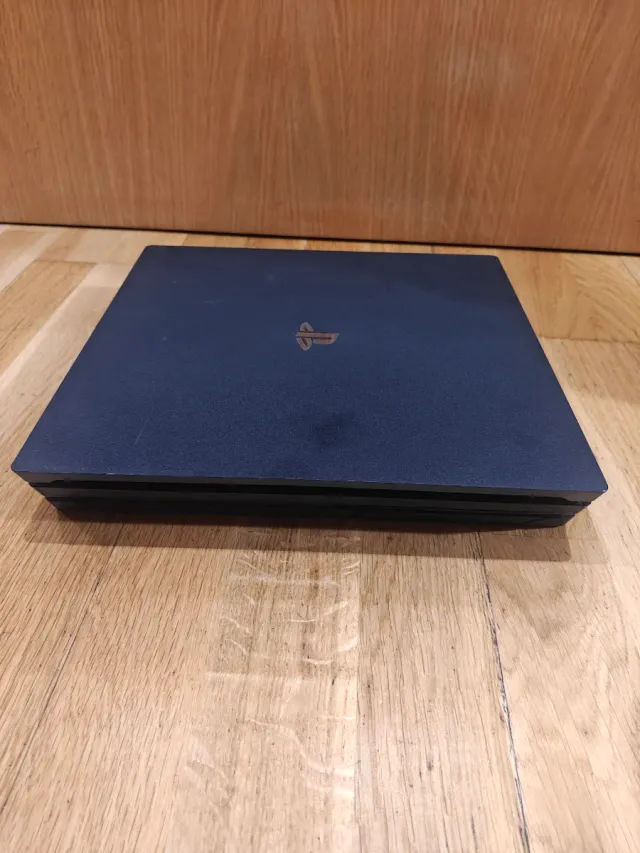 PlayStation 4 Pro 1TB Negra