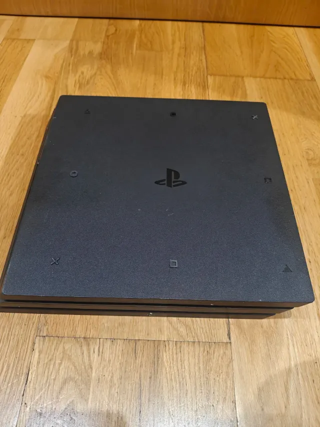 PlayStation 4 Pro 1TB Negra