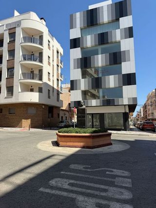 Edificio en alquiler en Centro en Torrevieja