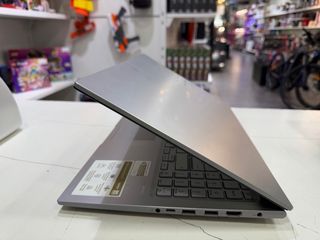 ASUS VivoBook Plata Portátil