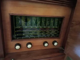 Mobile radio giradischi bar anni 50