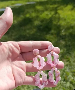 Pendientes efecto cuarzo rosa y oro