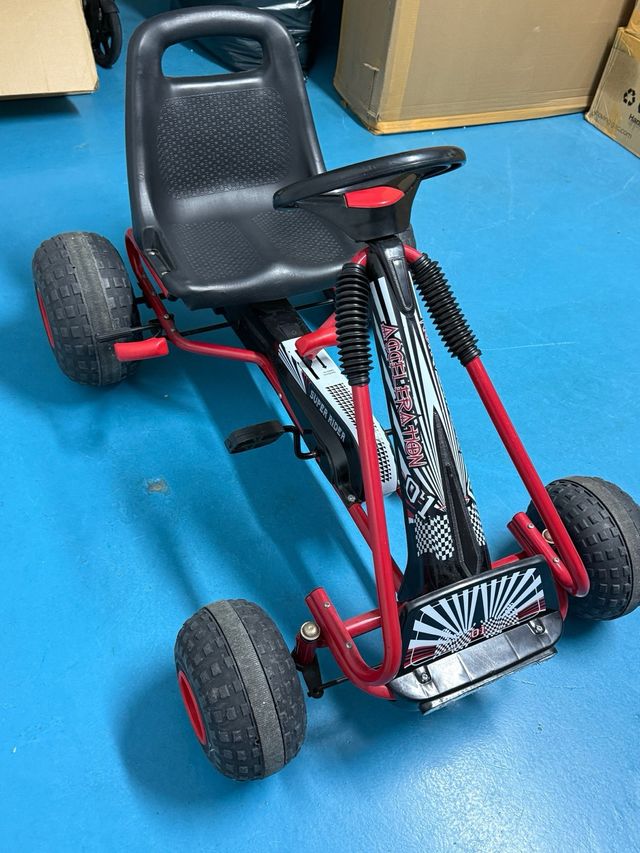 Coche de pedales infantil Super Rider