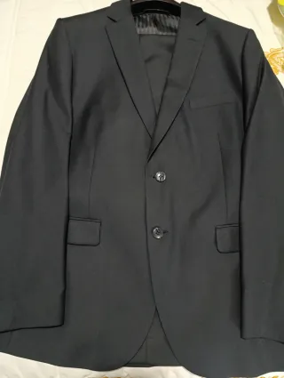 Traje de hombre negro