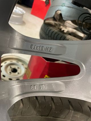 Llantas Aluminio 8x18 5x112 ET30 como Nuevas