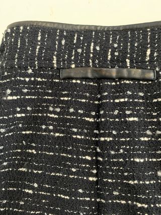 Falda Yera recta negra y blanca