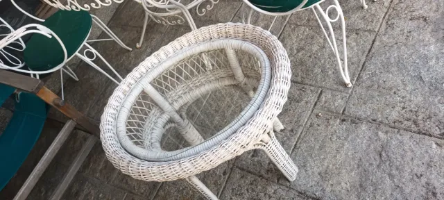 Mesilla  auxiliar vintage mimbre,  y bambú.