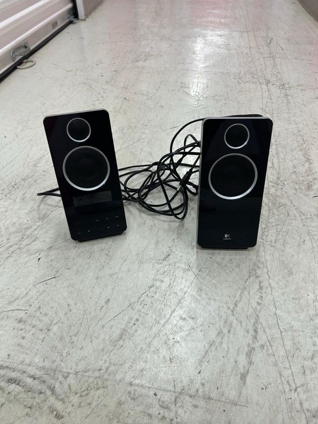 Altavoces Logitech Negros