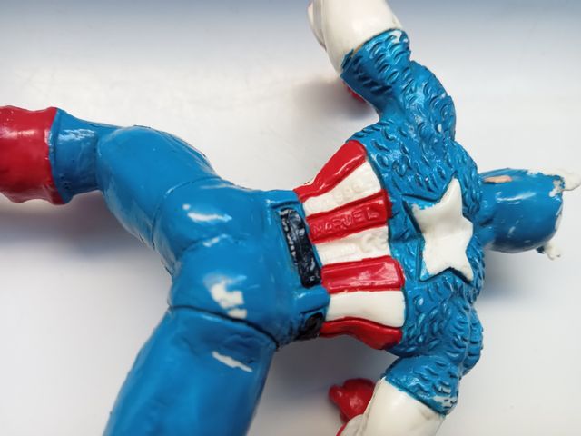 Lote de Figuras do Capitão América e Homem-Aranha Marvel