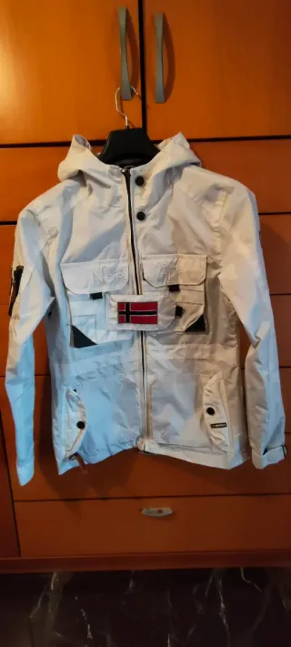 Chubasquero Norway, talla 16