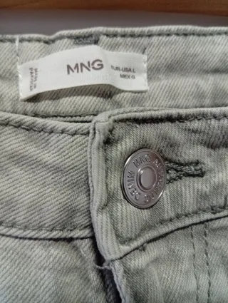 Pantalón flare crop Mango gris