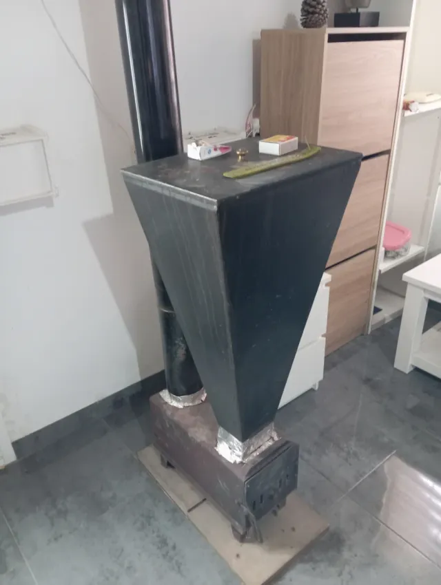 Estufa leña/pellets cáscara hueso