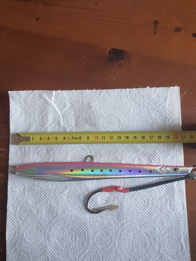 Lote 3 señuelos jigging 150, 250 y 300g + anzuelos