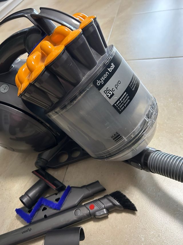 Aspiradora Dyson Ball DC33c Pro