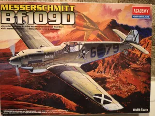 Maqueta Academy Messerschmitt Bf-109D 1/48