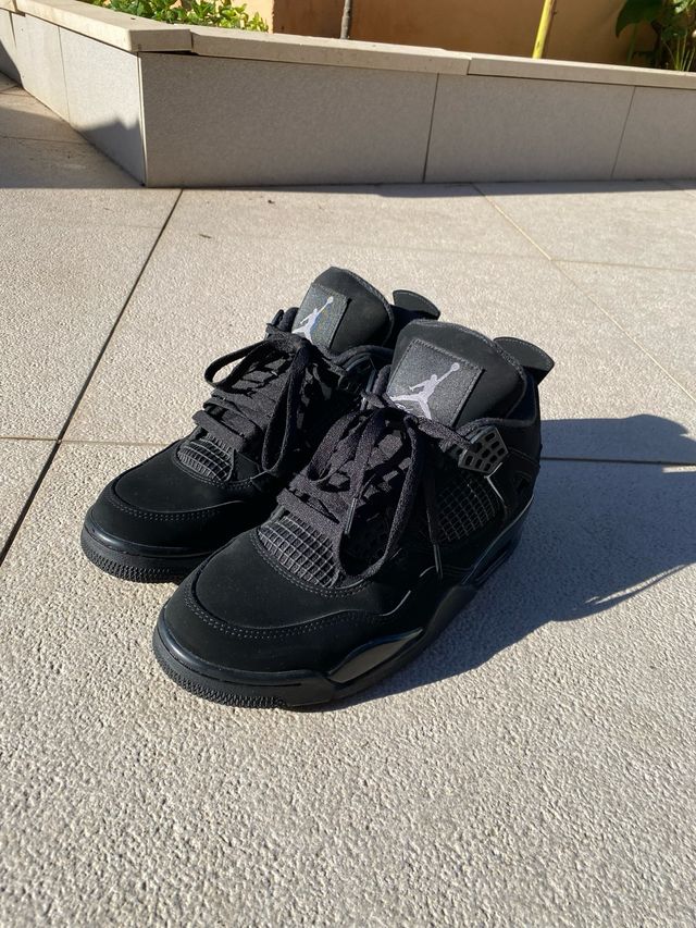 Jordan 4 Black Cat