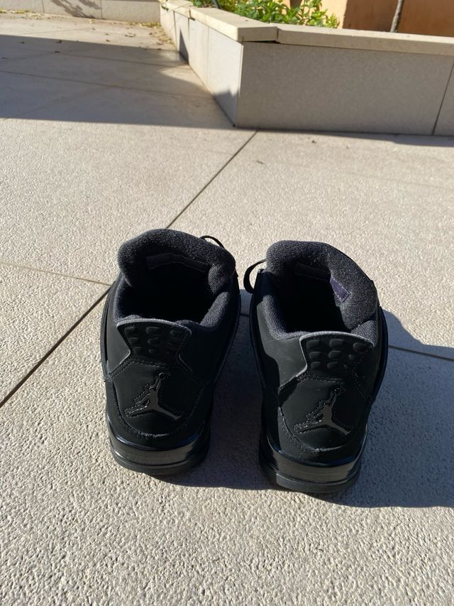 Jordan 4 Black Cat