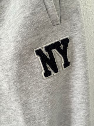 Pantalón chándal Zara NY gris
