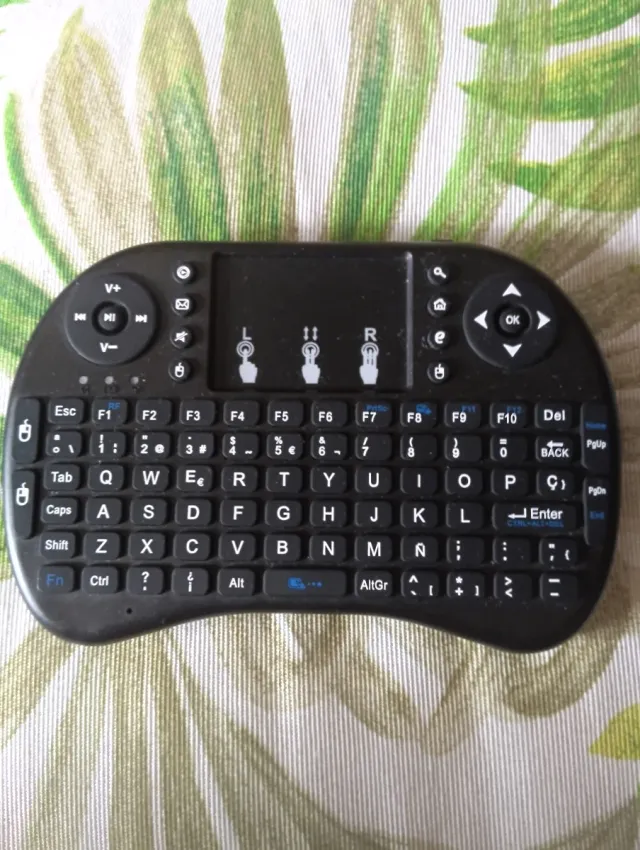 Mini tastiera wireless con touchpad