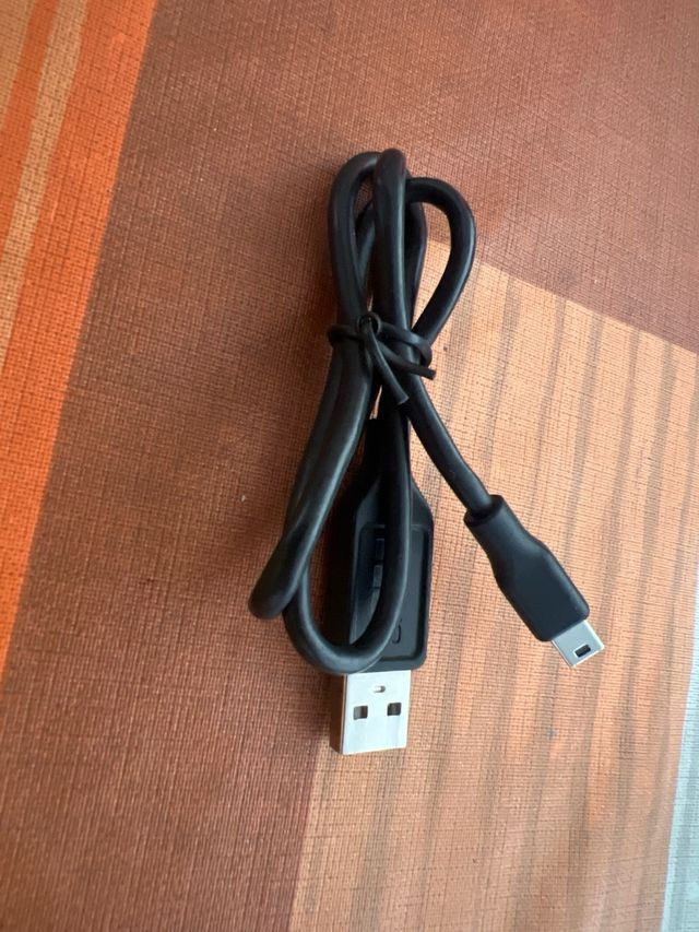 Câmera de Ação GoPro HERO4 em Branco e Preto