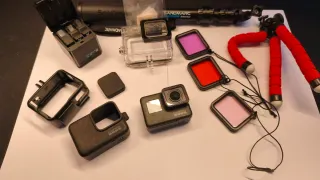 GoPro Hero 7 Black + PACCO DI ACCESSORI