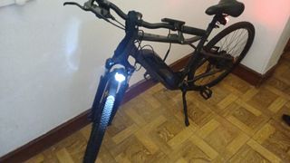 Bicicleta Eléctrica Negra Casi Nueva