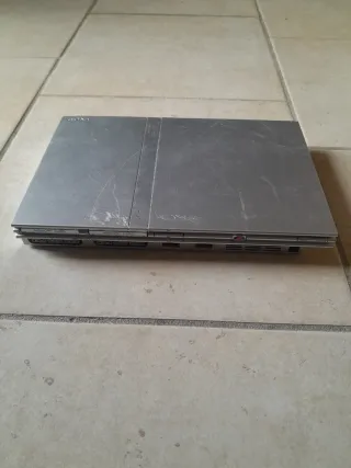 Playstation 2 slim Silver *leggi*