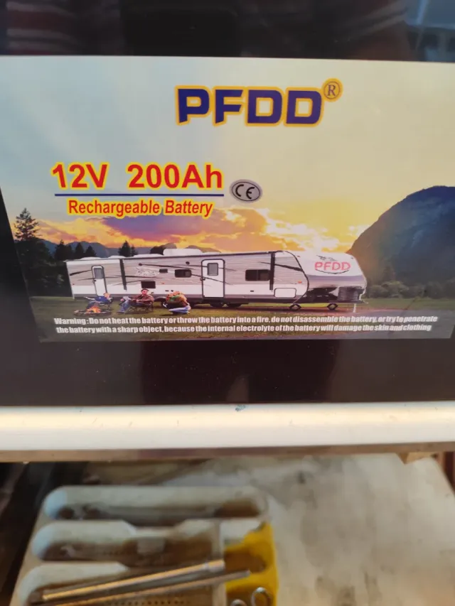 Batería  12V 200Ah Lifepo4 Nueva