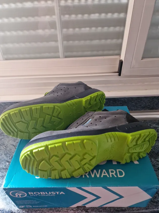 Zapatos de seguridad Robusta  Numero 43