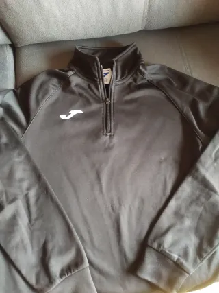 Sudadera Joma negra