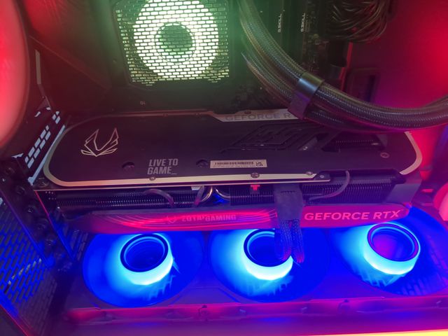 PC rtx 4070 super trinity amd 7800x3d gaming pc