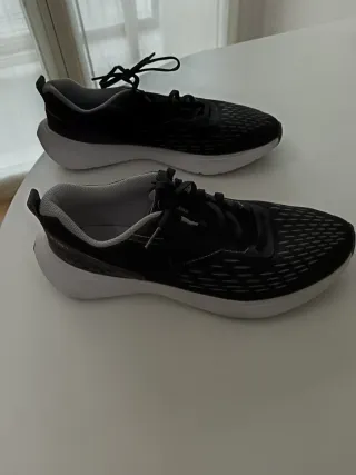 Scarpe da ginnastica Kalenji nere e bianche n.43