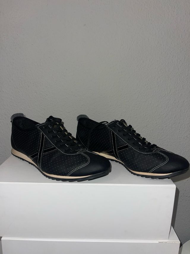 Zapatillas Munich Negras