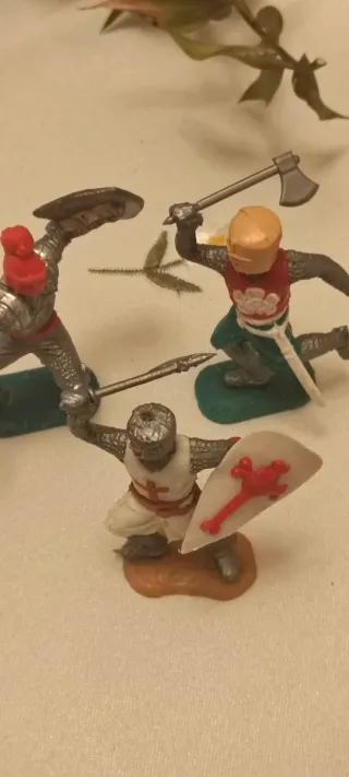 Lotto soldatini epoca medievale Timpo.