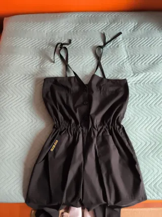 Buzo de tirantes negro