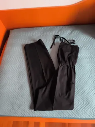 Buzo de tirantes negro