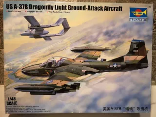 Maqueta Trumpeter A-37B Dragonfly 1/48
