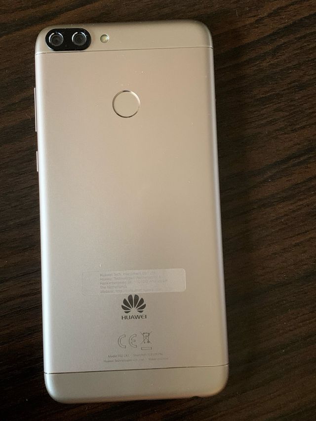 Huawei P smart Gold