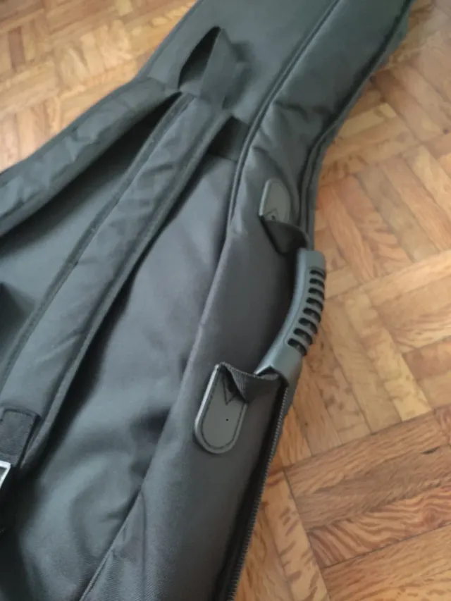 Funda para guitarra negra