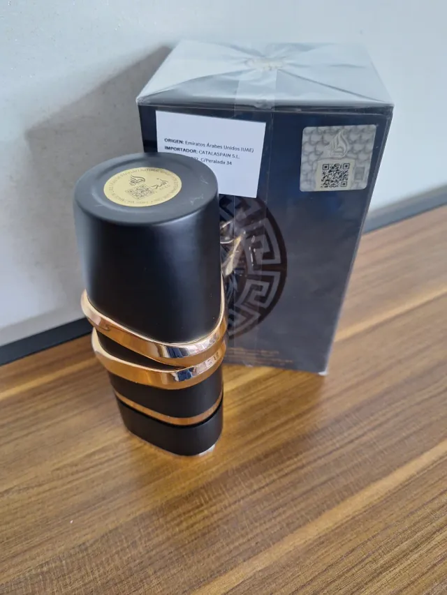 Perfume Asad Lattafa Eau de Parfum Negro y Dorado